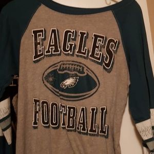 Womans Philadelphia Eagles shirt